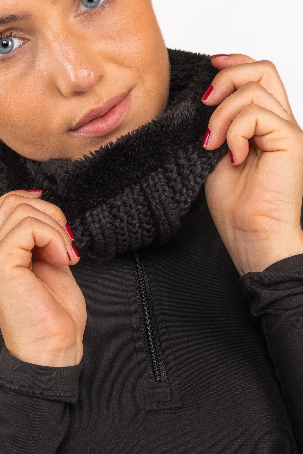 Kiruna Scarf Black