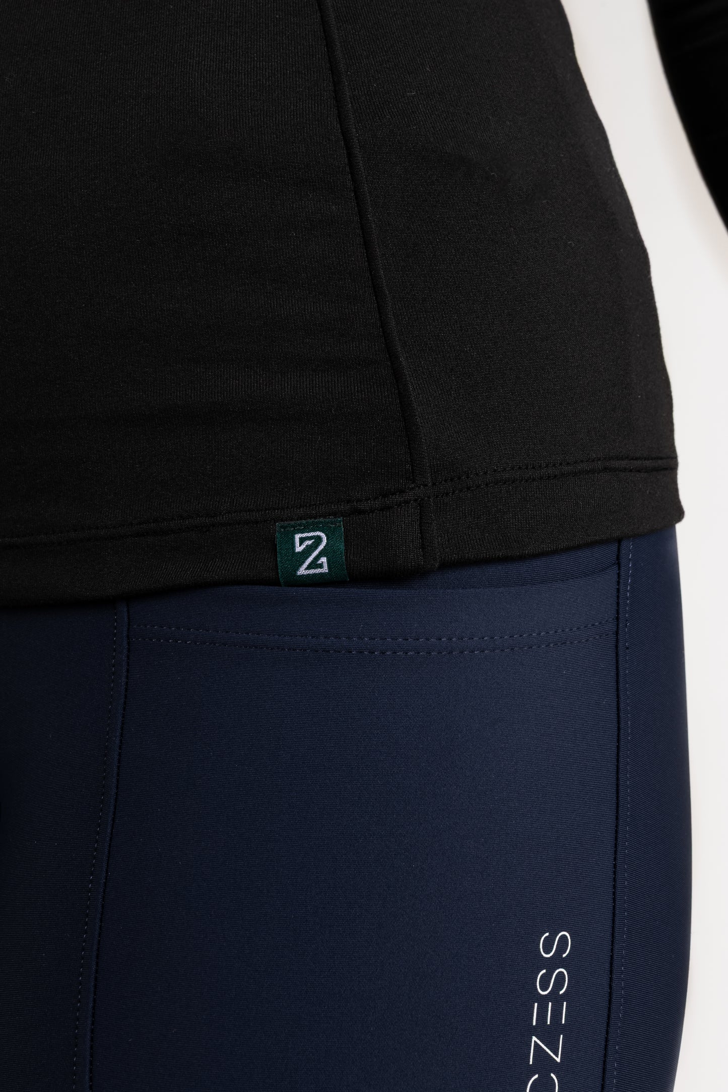 Valencia Black Base Layer